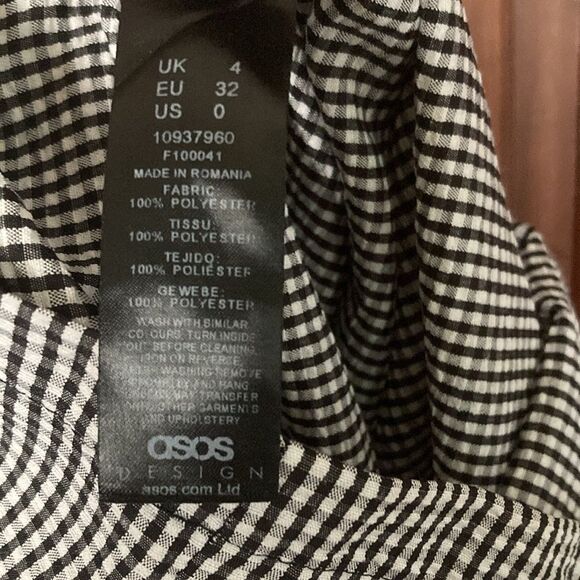 ASOS DESIGN gingham black white v-neck wide leg long sleeve smock jumpsuit 0P - Picture 4 of 9